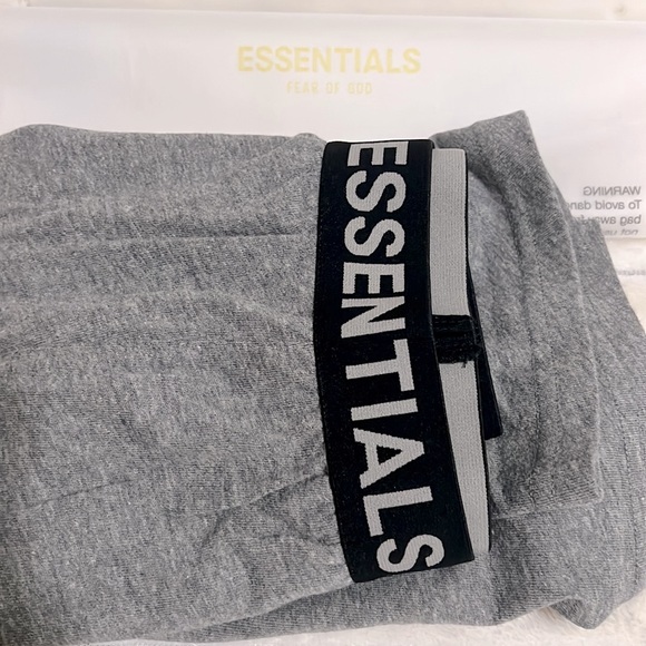 Essentials Men’s Short - Picture 7 of 7